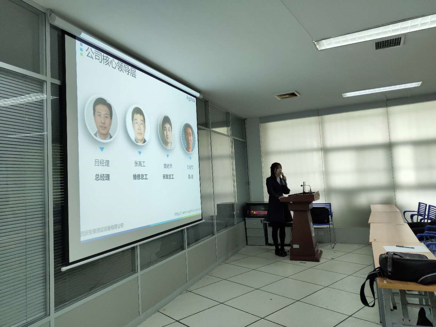 安泰測試成功舉辦2019年應(yīng)屆大學(xué)畢業(yè)生招聘會(huì)(圖5)